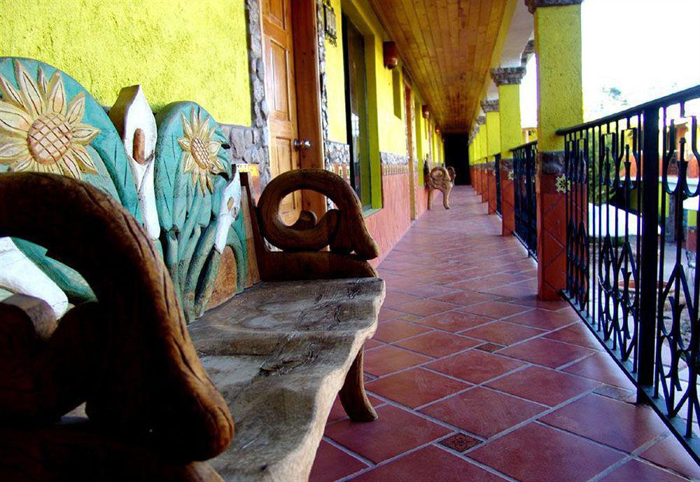 Plaza Mexicana Margarita'S Creel Ngoại thất bức ảnh
