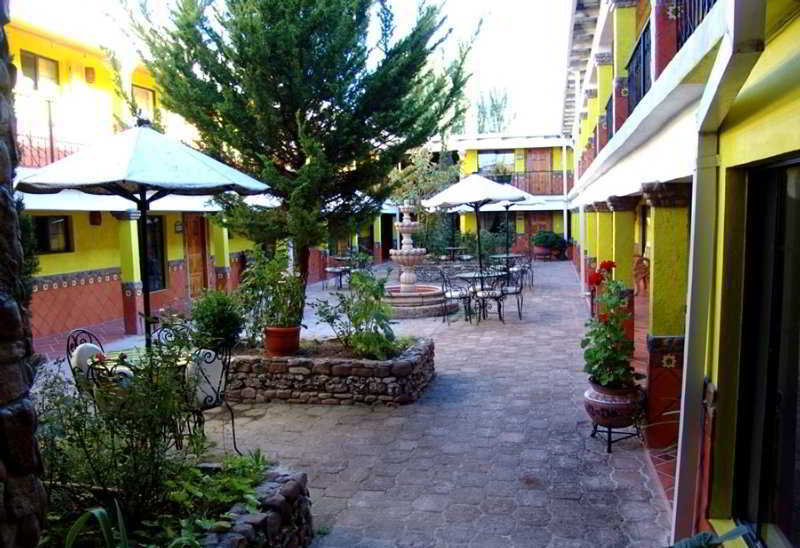 Plaza Mexicana Margarita'S Creel Ngoại thất bức ảnh