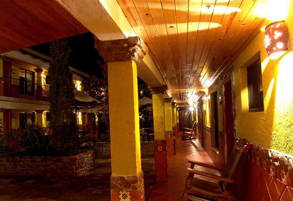 Plaza Mexicana Margarita'S Creel Ngoại thất bức ảnh